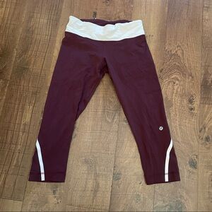 Lululemon women’s cropped leggings sz 6 maroon & light pink